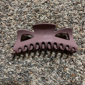 Matte Mauve Hair Claw Clip - Women's Hair Accessory